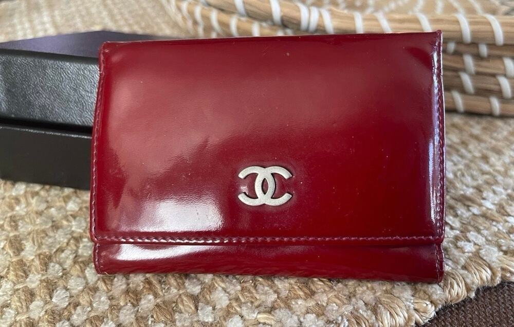 Chanel patent leather keychain wallet
